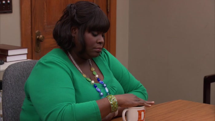 DONNA, CAN WE USE YOUR LAKE HOUSE? 