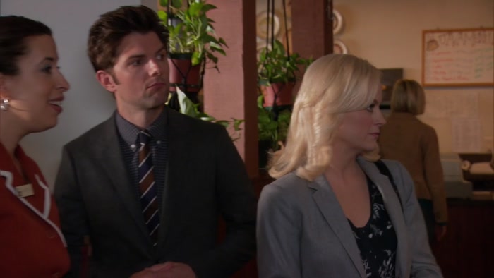 LESLIE KNOPE. HI. 