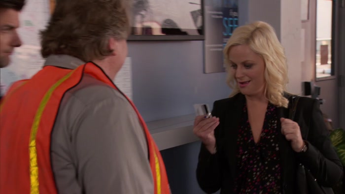 - SECURITY SWIPE AND EVERYTHING. - WOW, LOOK AT THAT. 