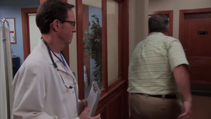 THAT MAN HAS THE LARGEST PENIS I HAVE EVER SEEN. 