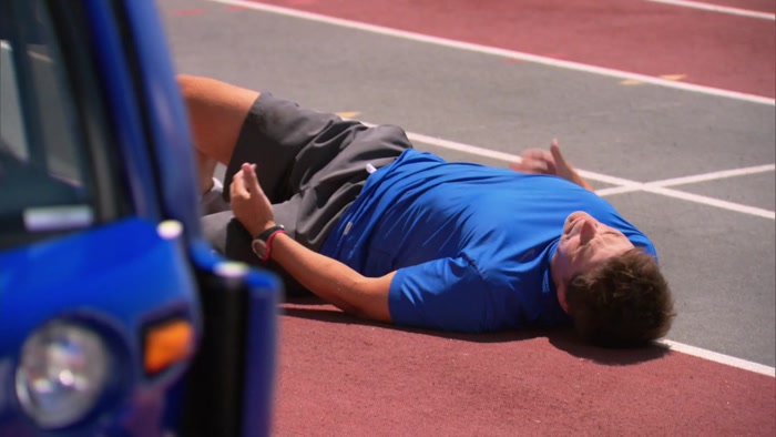 - WHAT? - MY LEGS AREN'T WORKING. 