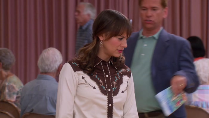 GIRL, YOU LOOK LIKE ANNIE OAKLEY  