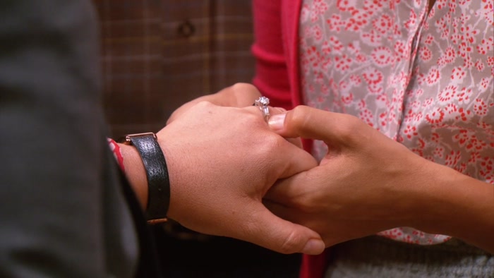 - AND SPARKLY. - I KNOW. 