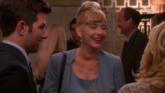 - OH, THANK YOU. - YOU'RE WELCOME. 