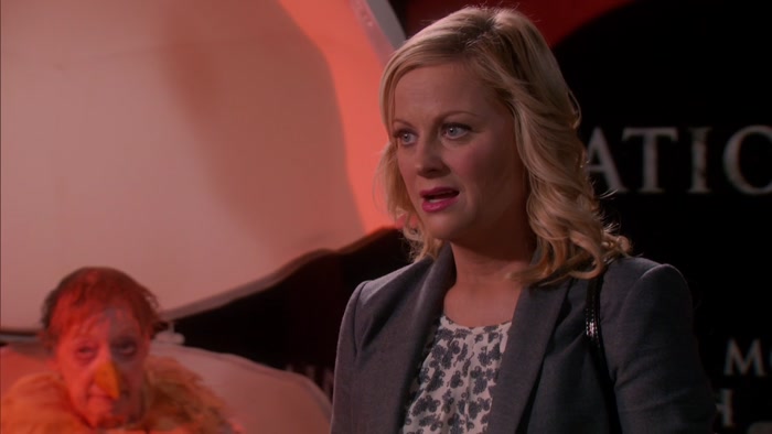 - YOU HATE THIS SHOW. - I LOVE THIS SHOW. 