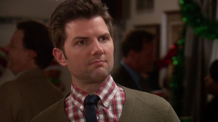 - HAPPY HOLIDAYS, CHRIS. - IT'S SO GOOD TO SEE YOU. 