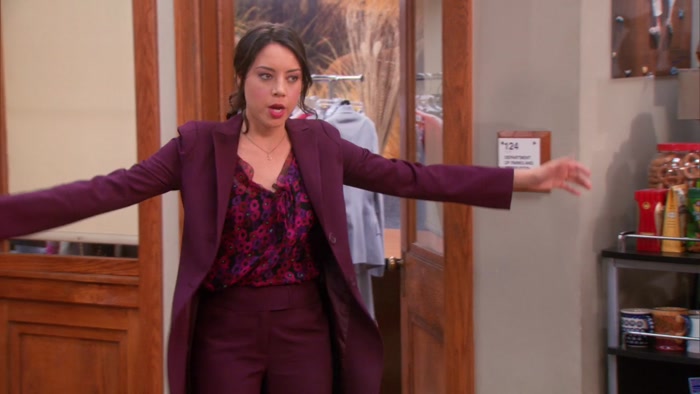 OKAY, LESLIE KNOPE OUTFIT NUMBER EIGHT. 
