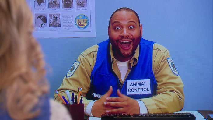 OH! LESLIE, YOU ON THE TV! 