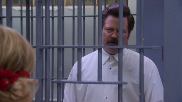 - LESLIE. - RON. 