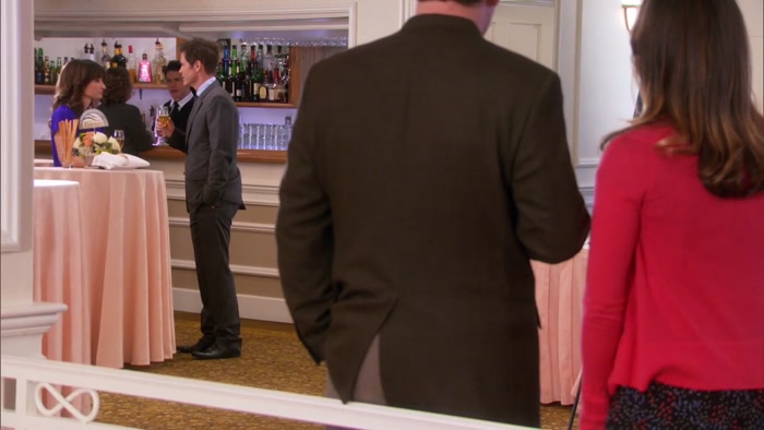 BUT NOW HE'S FLIRTING WITH SHAUNA AGAIN. 
