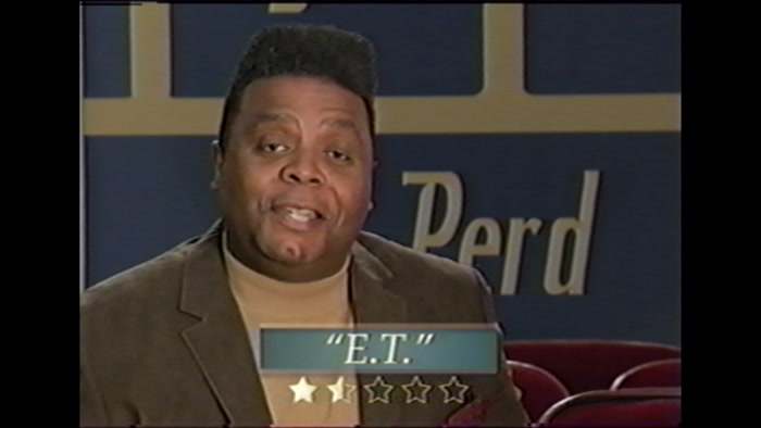 WHICH IS WHY I GIVE E. T. 11/2 STARS. 