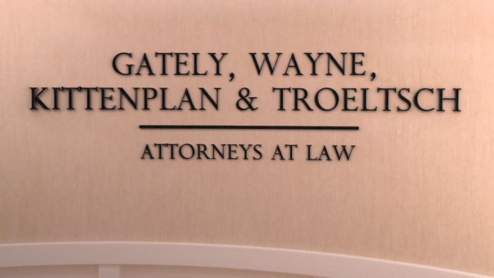 WELL, IF IT ISN'T THE DEFENDANT, RON SWANSUCK. 