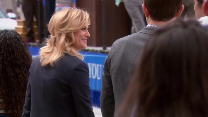 - MAYBE IT'S KATE UPTON. - OH, THANK YOU. 