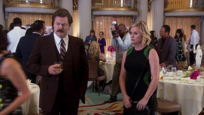 OH, HI. YOU MUST BE LESLIE KNOPE. 