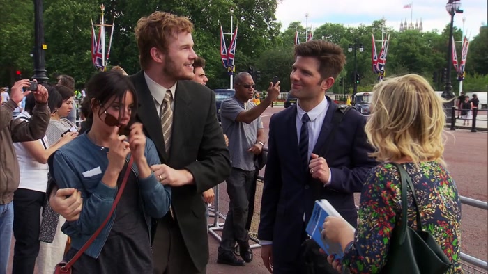 NO, THAT'S BUCKINGHAM PALACE.  