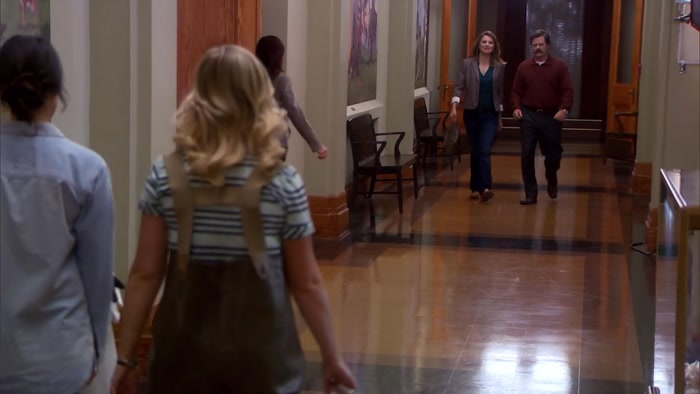 HEY, LESLIE. WHAT'S WITH THE GETUP? 