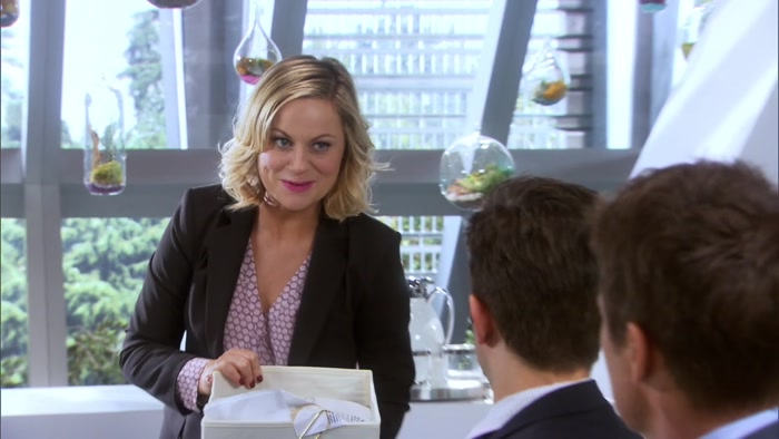 - WE JUST WATCHED THIS MOVIE TWO NIGHTS AGO, SO... - DO YOU LIKE APPLES? 