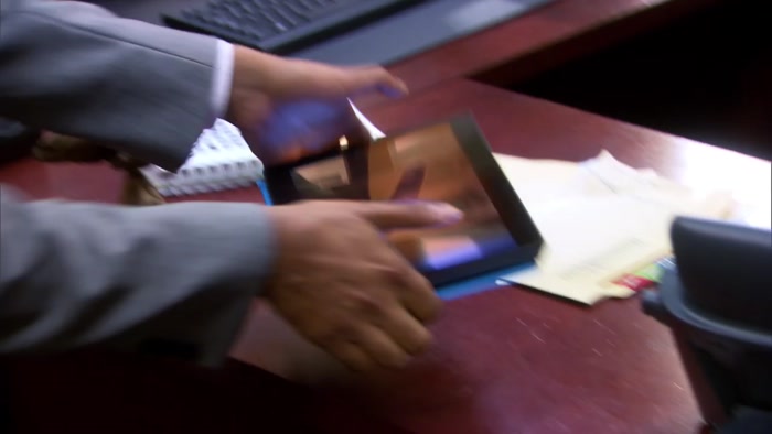 - WAIT, WAIT, WAIT, WAIT. - ERASE ALL PICTURES OF RON! 