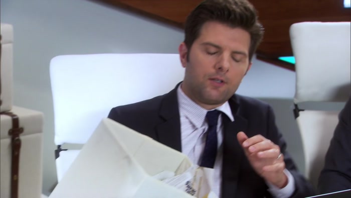 - I DON'T WANNA DO THIS. - HOW ABOUT THEM APPLES? 