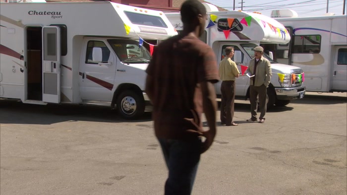 I WILL GIVE YOU A CERTAIN AMOUNT OF GOLD IN EXCHANGE FOR A RECREATIONAL VEHICLE. 