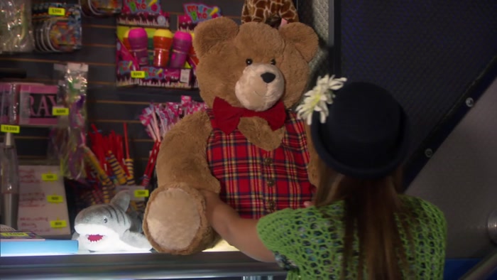 OH, MY GOD! I HAD THIS EXACT BEAR WHEN I WAS A KID! 