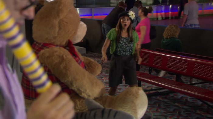 OH, MY GOD! I HAD THIS EXACT BEAR WHEN I WAS A KID! 