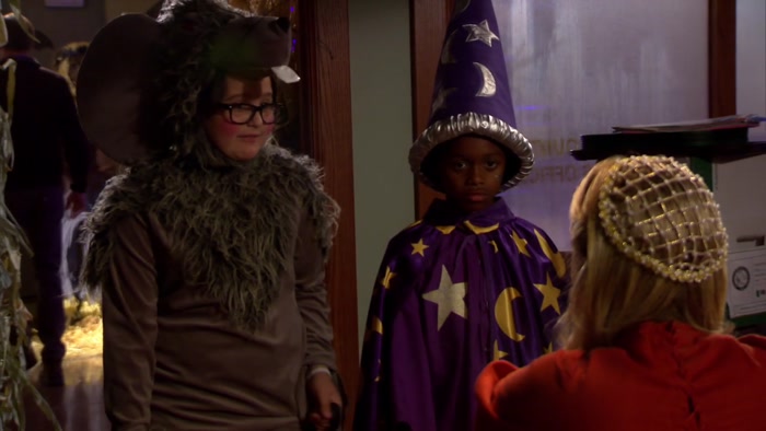 SCARY STUFF IS INVISIBLE, LEAH... 