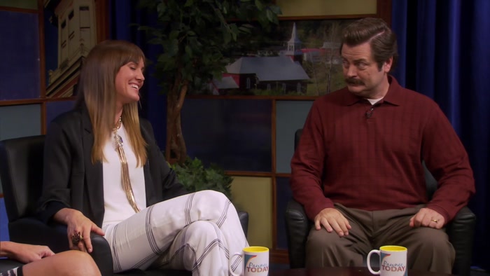- I LOVE YOUR HAIR. - OH. THANK YOU. 