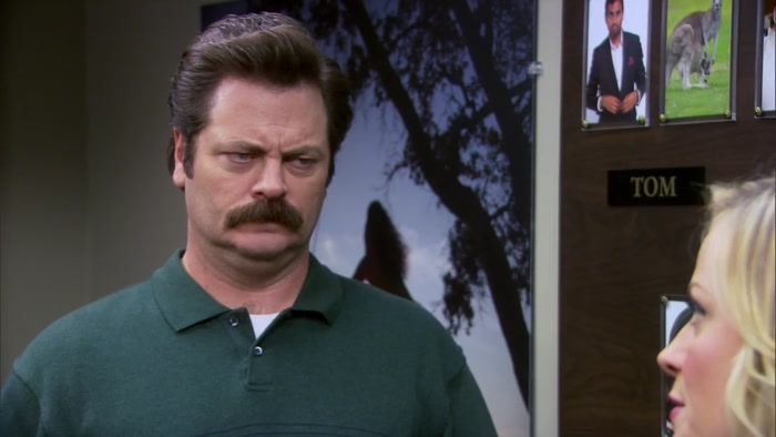 DOESN'T RON LOOK EXACTLY LIKE A BLUE FLYER? 