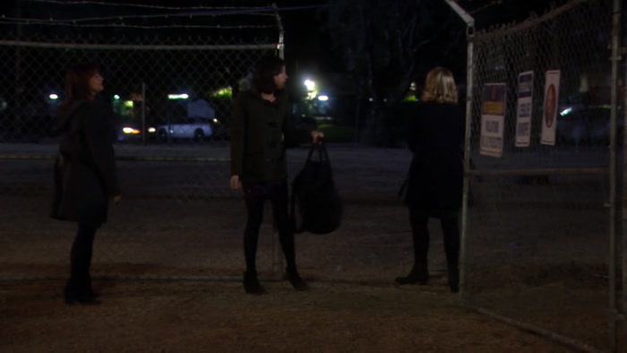 - ALL RIGHT. - YOU'RE ALL SET. 