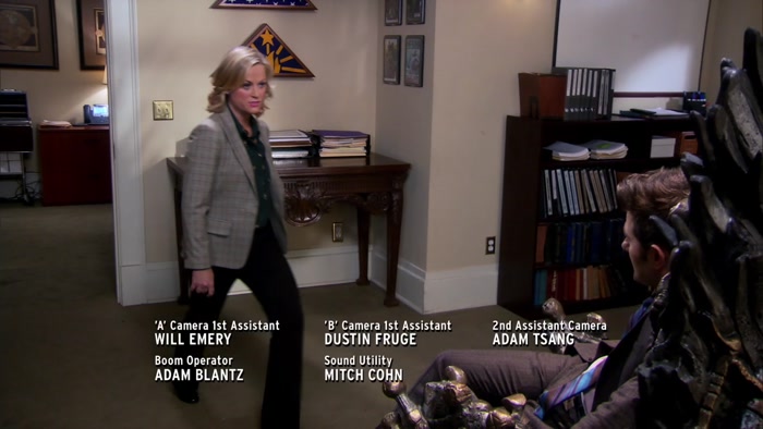 - OUR STARSHIP IS IN TROUBLE. - OKAY, LESLIE, LISTEN. 