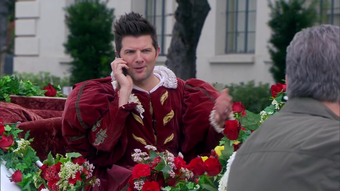 - I'M OUT FRONT. SUPER CASUAL. - I'M SORRY, BABE. 