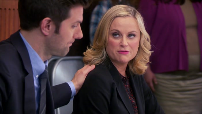 - SHE'S GETTING FURTHER AWAY. - IT'S OKAY. - OKAY, LET'S VOTE. 
