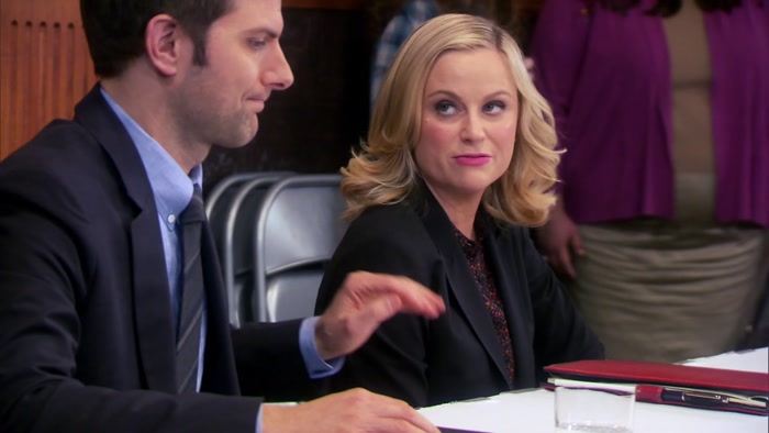 - SHE'S GETTING FURTHER AWAY. - IT'S OKAY. - OKAY, LET'S VOTE. 