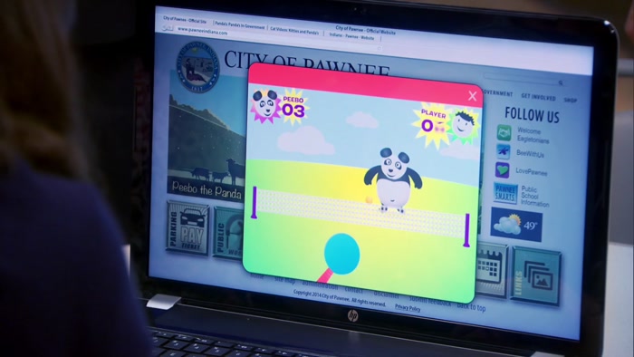 THE PANDA HOLDS A PADDLE WITH HIS TAIL. I WANT TO PLAY! 