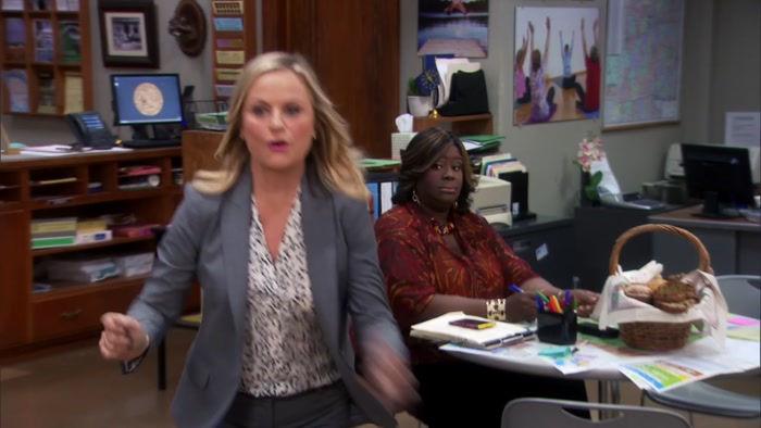 I'M COMING, ANN'S VOICE MAIL! I'M COMING! 