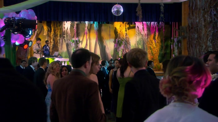WELL, WE DID IT. WE WENT TO PROM. YAY! LET'S GO NOW. 
