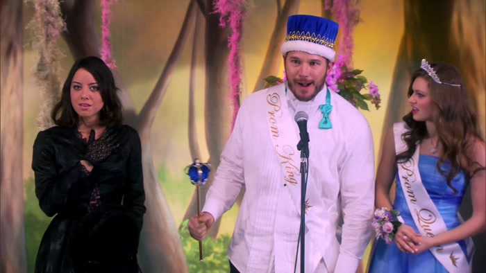 WHO CAME TO PROM EVEN THOUGH SHE HATES IT. 