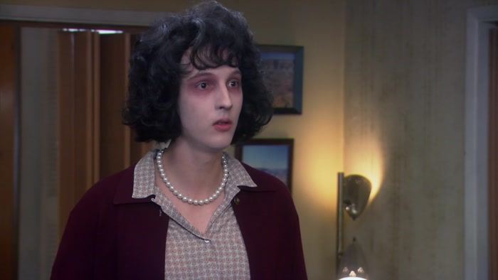 - HAVE HER HOME BY 11:00. - MOM, STOP EMBARRASSING ME. 