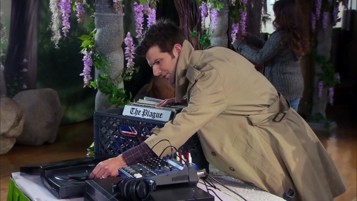 I SPECIFICALLY REQUESTED ELLIPTICAL CARTRIDGES FOR THE TURNTABLES. 