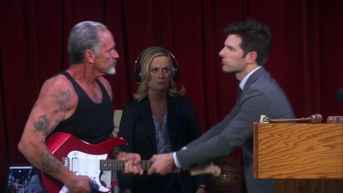 I DON'T LIKE THE RED HOT CHILI PEPPERS. IT'S NOT EVEN THE ORIGINAL LINEUP. 
