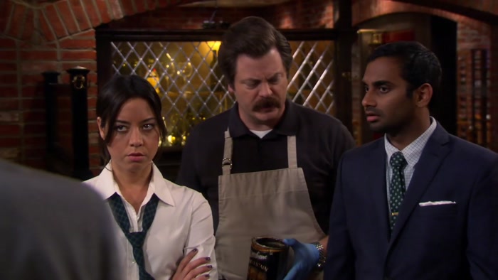 - SIR, WERE YOU SITTING IN THAT CHAIR? - YES, YES I WAS. WHY? 