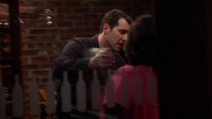 - I LOVE YOU, DONNA. - OH. 