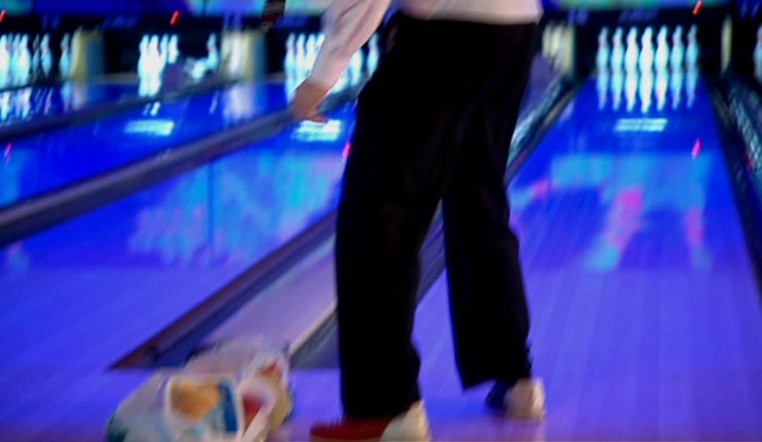 I'M BOWLING, ALL RIGHT?! I'M BOWLING FRUIT!  