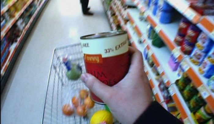'HEY, 330/0 EXTRA FREE. (CHUCKLES) I AM DOING EXCELLENT SHOPPING. 
