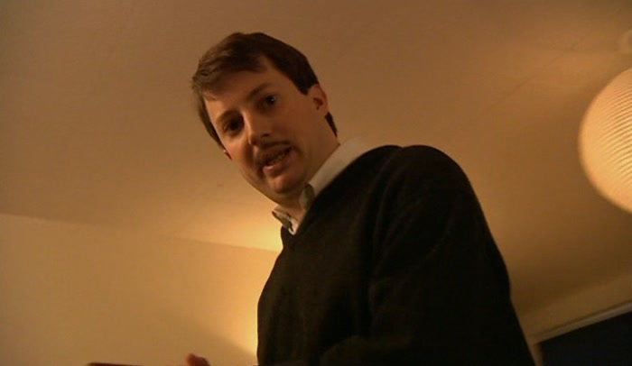 - YOU'VE GOT TO HELP ME OUT HERE. - SURE, MATE. SURE. 