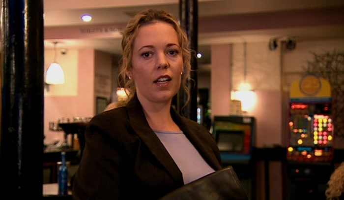 IT'S NOT A WIG, ALAN. THAT'S ACTUALLY HER HAIR. 
