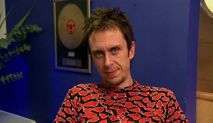 - GETS THE WOMEN HOT. - YEAH? 