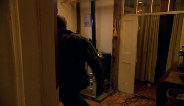 - WELL, EXCUSE ME! - JEZ, I DIDN'T... I DIDN'T MEAN. 