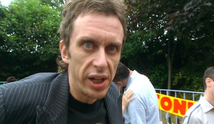 TELL YOU WHAT, THAT CRACK IS REALLY MOREISH!  